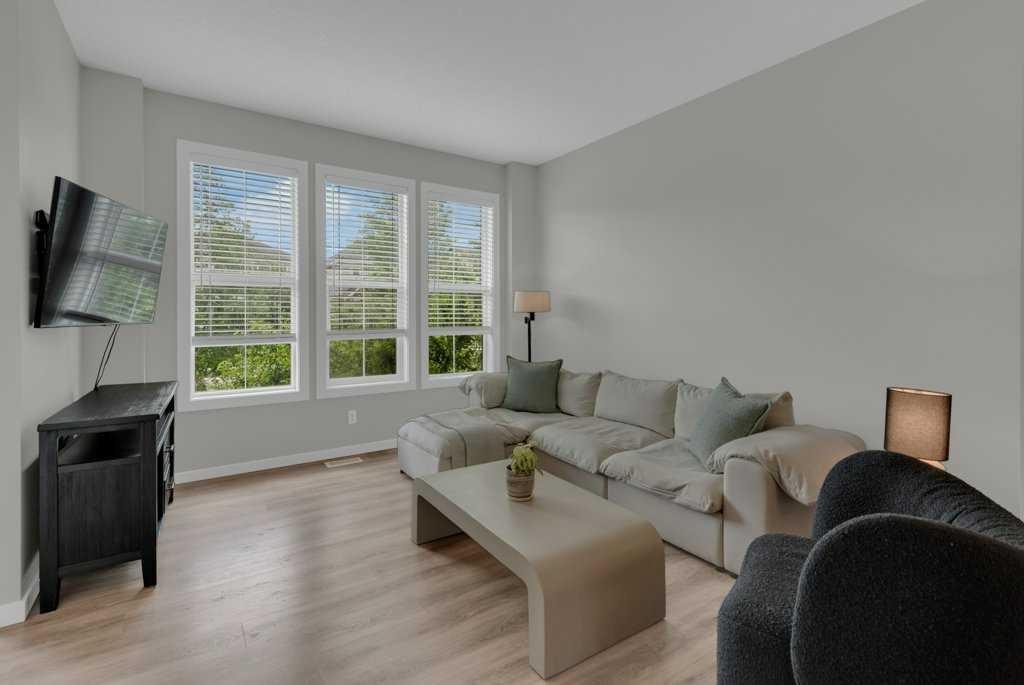 1293 Legacy Circle Se, Calgary, AB - Indoor Photo Showing Living Room