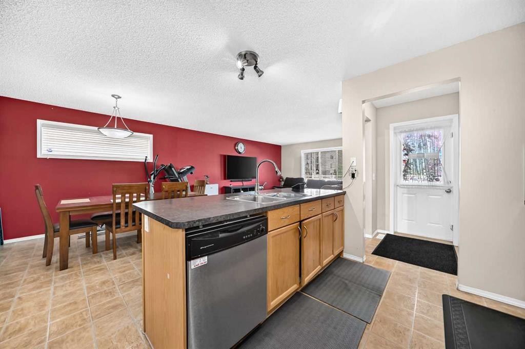 18 Taralake Gardens Ne, Calgary, AB