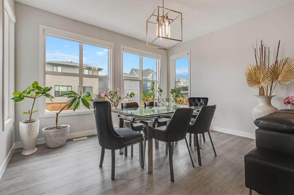107 Howse Road Ne, Calgary, AB - Indoor Photo Showing Dining Room