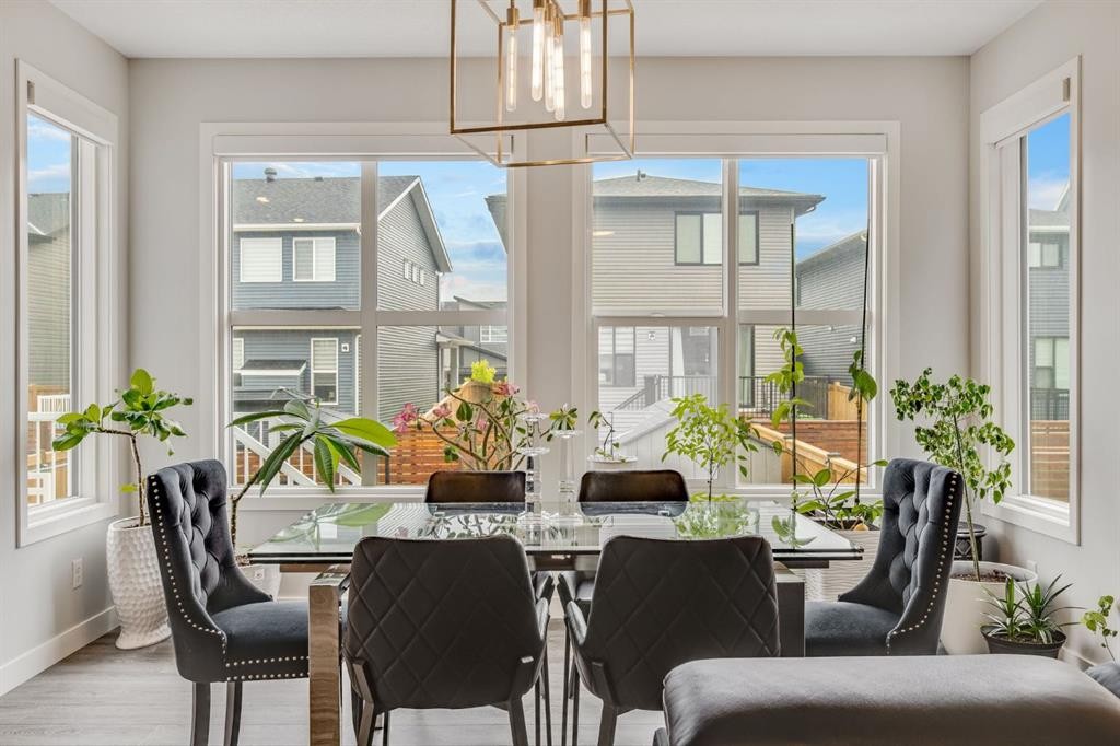 107 Howse Road Ne, Calgary, AB - Indoor Photo Showing Dining Room