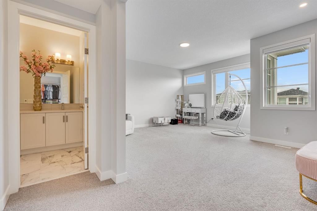 107 Howse Road Ne, Calgary, AB - Indoor Photo Showing Other Room