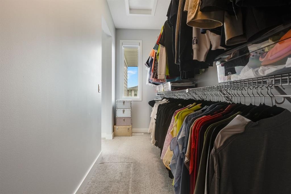 107 Howse Road Ne, Calgary, AB - Indoor Photo Showing Other Room
