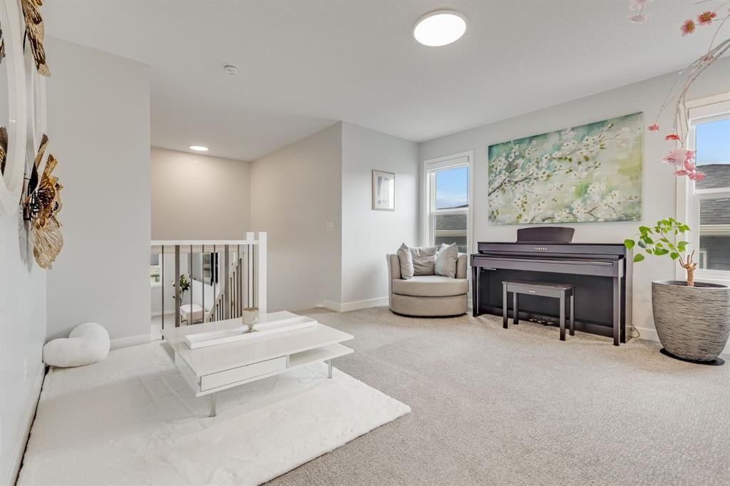 107 Howse Road Ne, Calgary, AB - Indoor