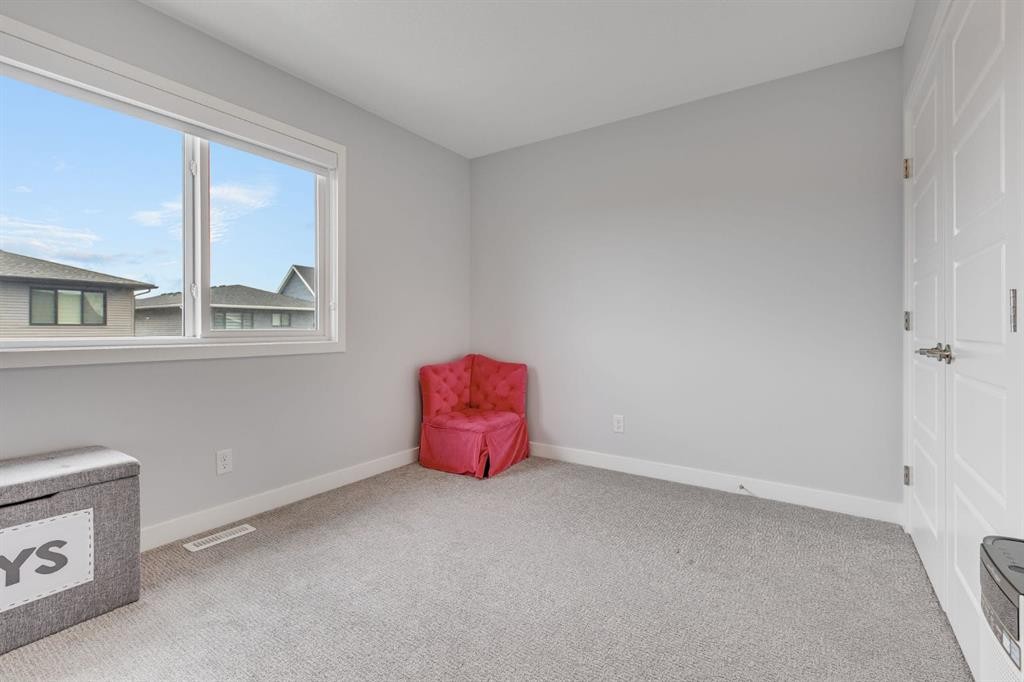 107 Howse Road Ne, Calgary, AB - Indoor Photo Showing Other Room