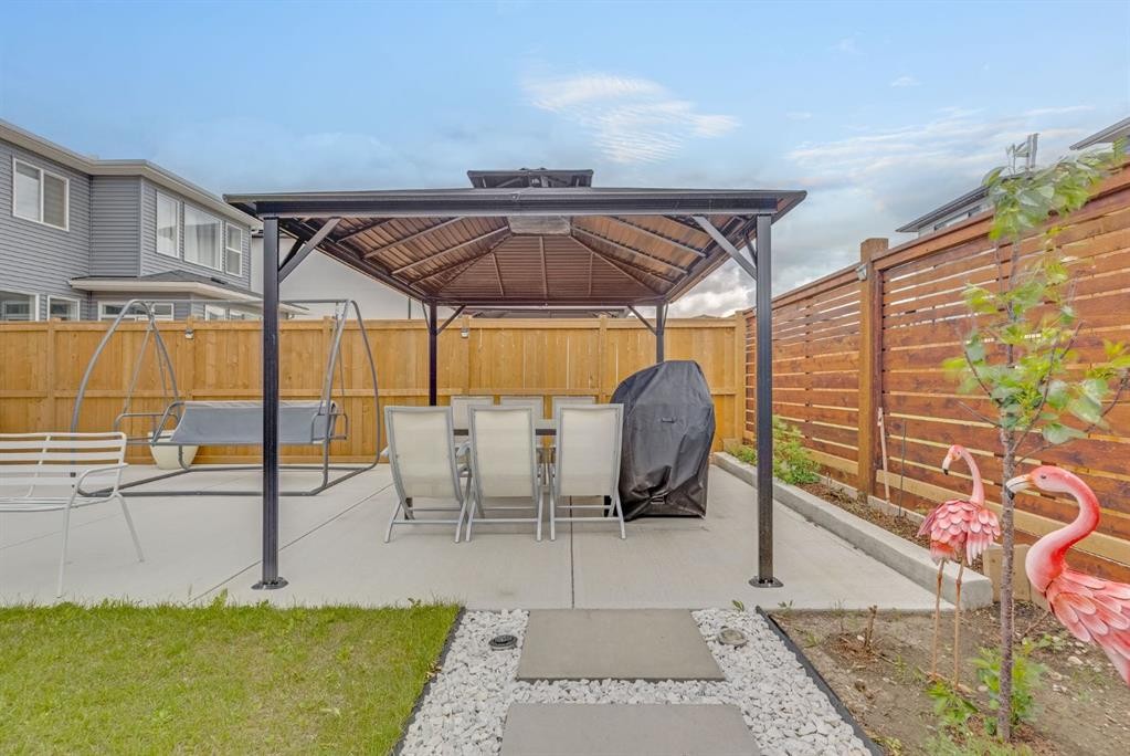 107 Howse Road Ne, Calgary, AB - Outdoor