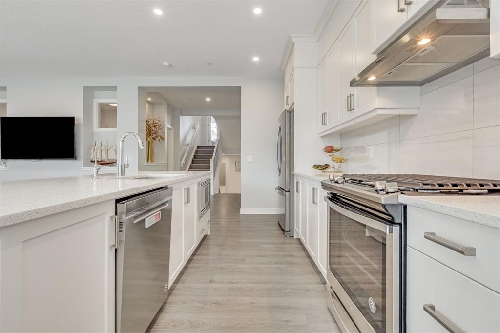 107 Howse Road Ne, Calgary, AB - Indoor Photo Showing Kitchen With Upgraded Kitchen