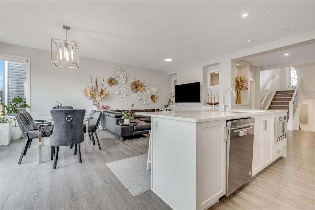 107 Howse Road Ne, Calgary, AB - Indoor