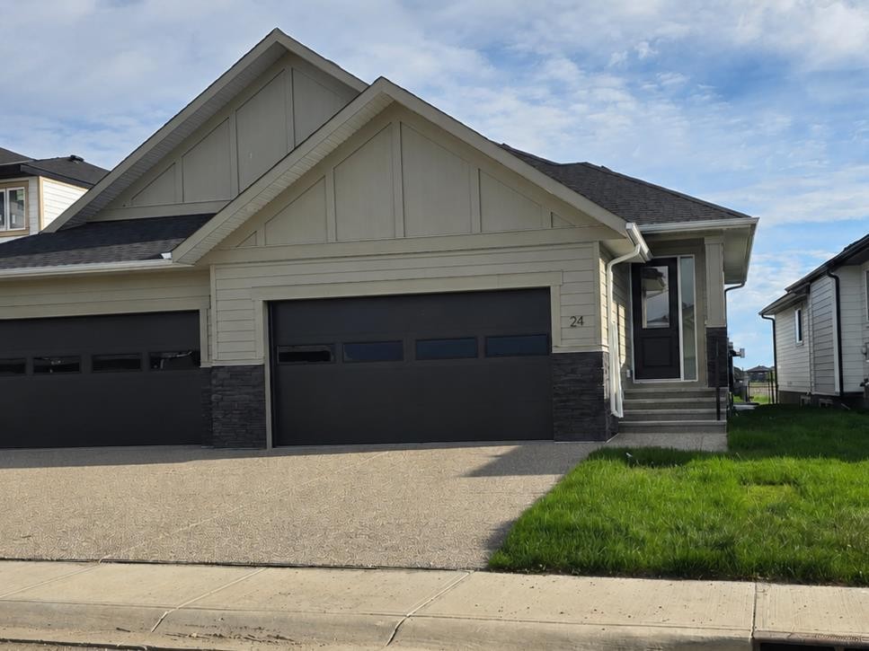 24 St Andrews Close, Lyalta, AB - Outdoor