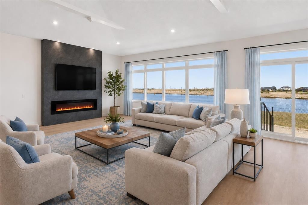 24 St Andrews Close, Lyalta, AB - Indoor Photo Showing Living Room With Fireplace