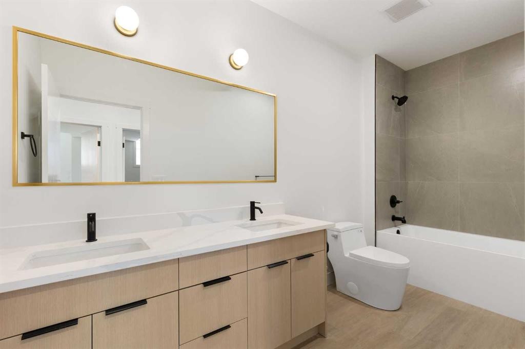 24 St Andrews Close, Lyalta, AB - Indoor Photo Showing Bathroom