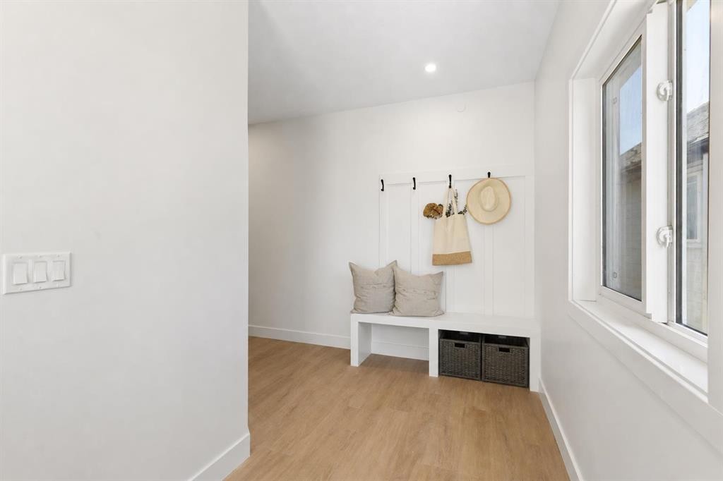 24 St Andrews Close, Lyalta, AB - Indoor Photo Showing Other Room