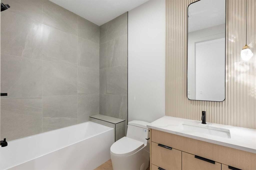 24 St Andrews Close, Lyalta, AB - Indoor Photo Showing Bathroom