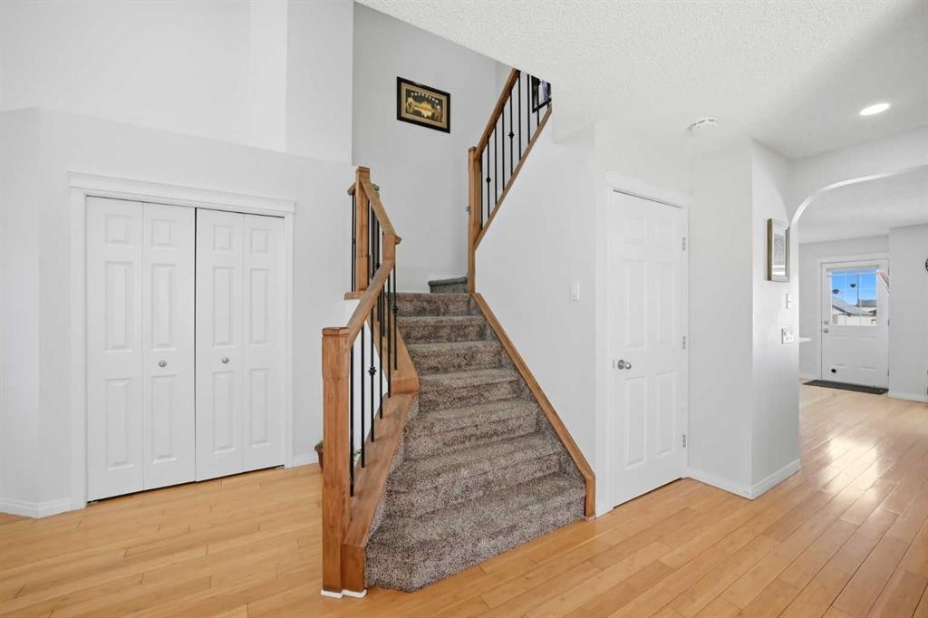 89 Saddlehorn Close Ne, Calgary, AB
