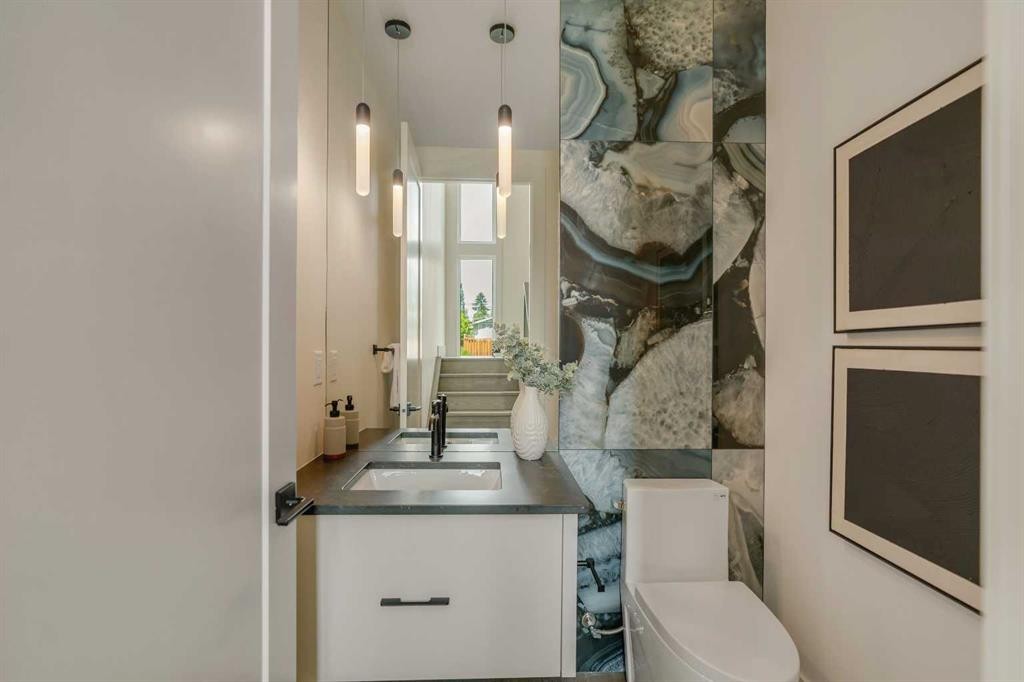 3919 23 Avenue Sw, Calgary, AB