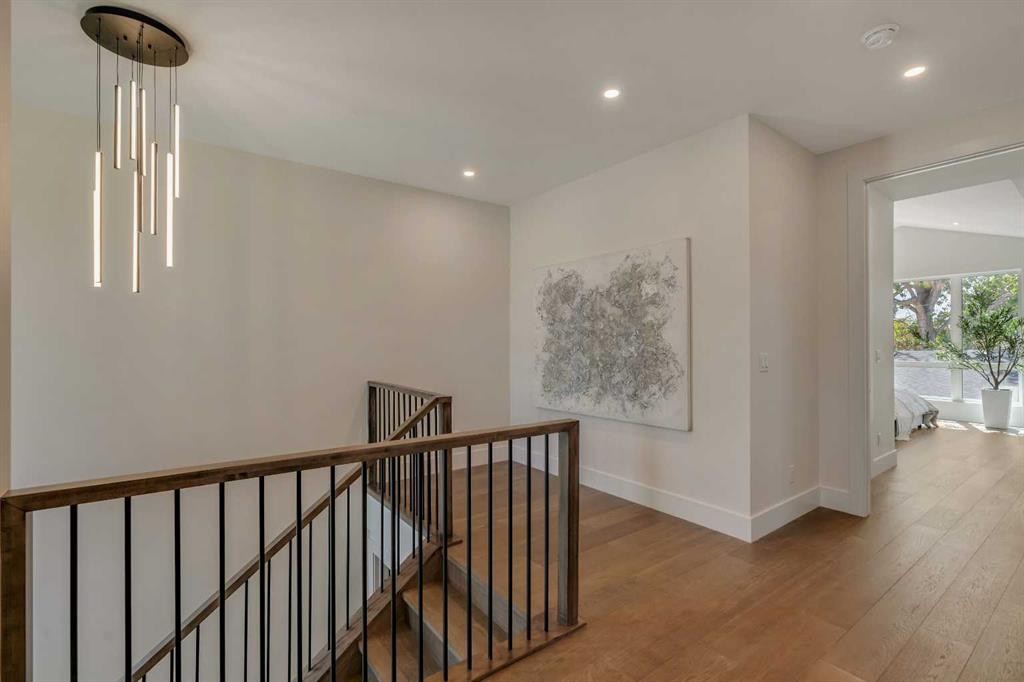3919 23 Avenue Sw, Calgary, AB