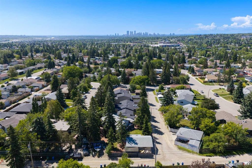 310 Huntham Place Ne, Calgary, AB
