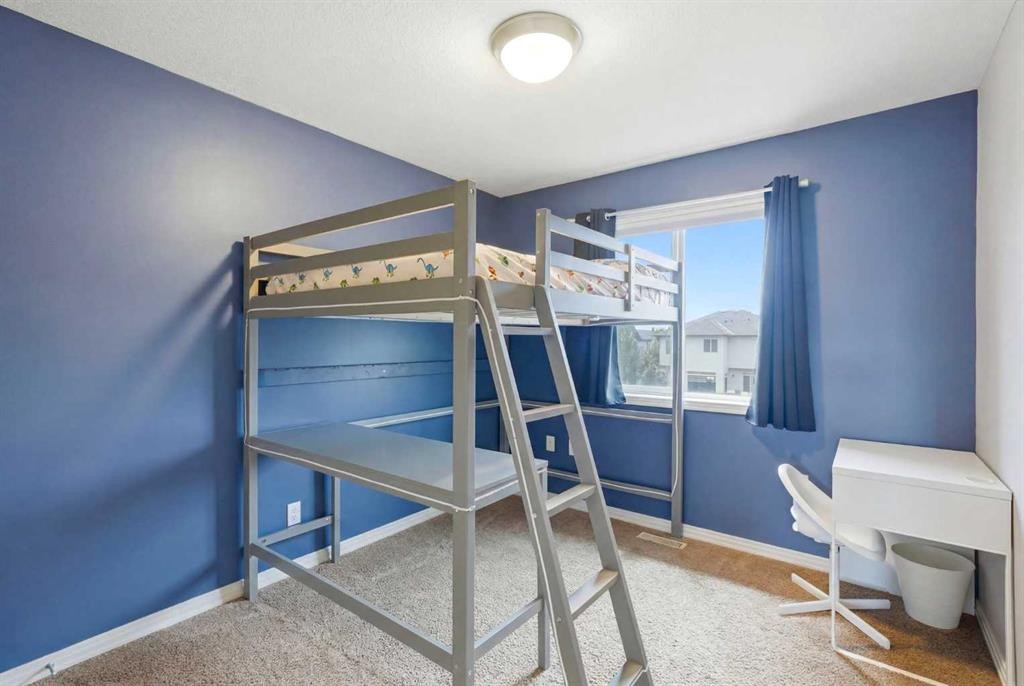 13 Drake Landing Way, Okotoks, AB