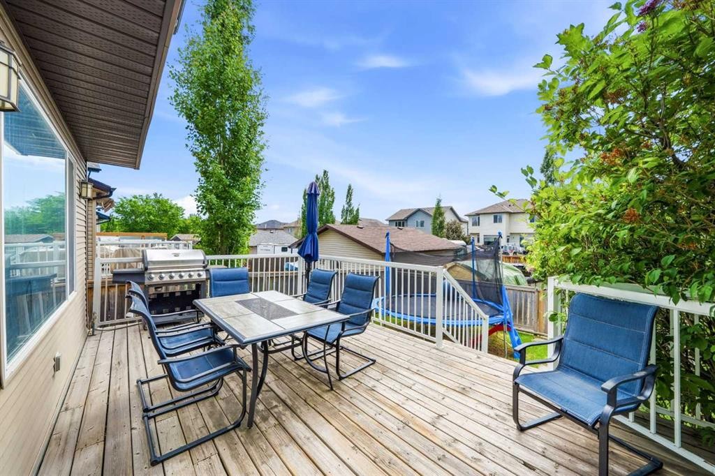 13 Drake Landing Way, Okotoks, AB