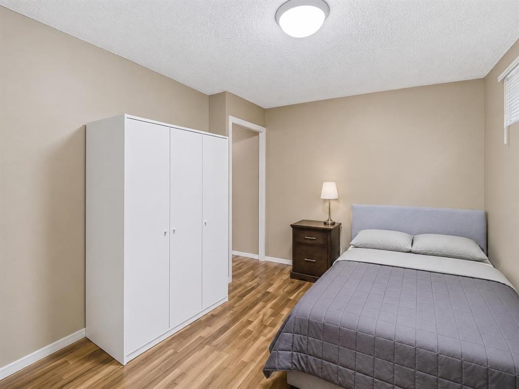 30 Hidden Ranch Road Nw, Calgary, AB