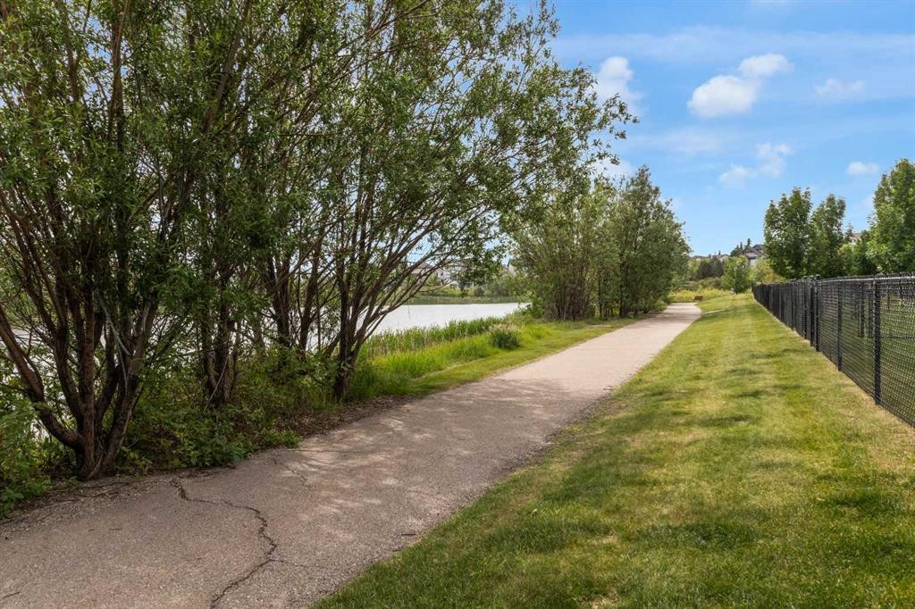 1201-110 Coopers Common, Airdrie, AB
