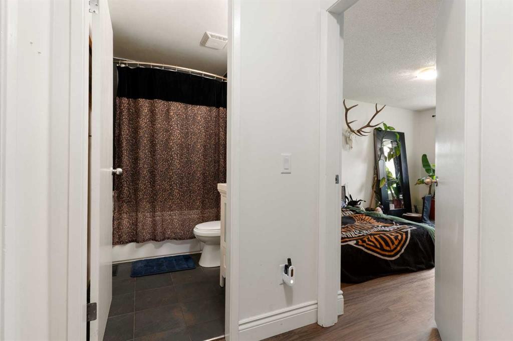 11-4810 40 Avenue Sw, Calgary, AB