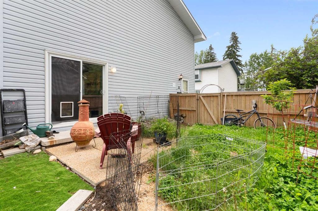 11-4810 40 Avenue Sw, Calgary, AB