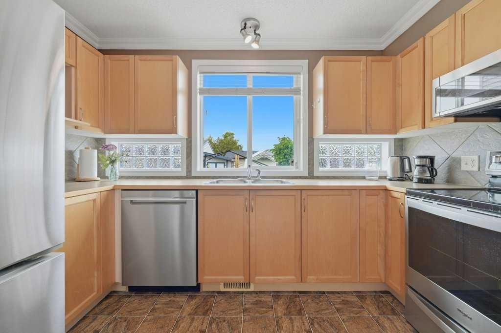 358 Prestwick Circle Se, Calgary, AB