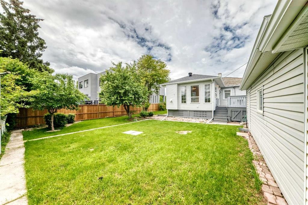 1712 28 Street Sw, Calgary, AB