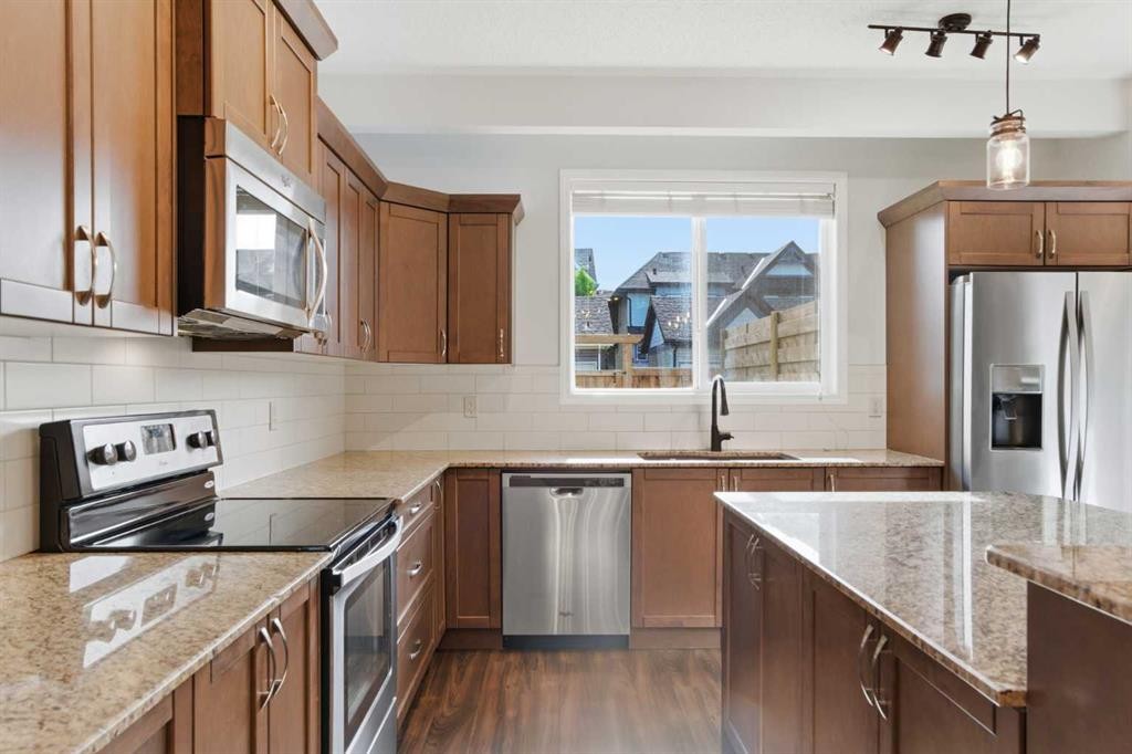 74 Legacy Common Se, Calgary, AB