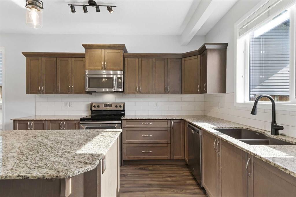 74 Legacy Common Se, Calgary, AB