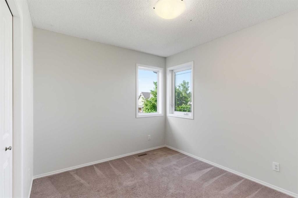 74 Legacy Common Se, Calgary, AB