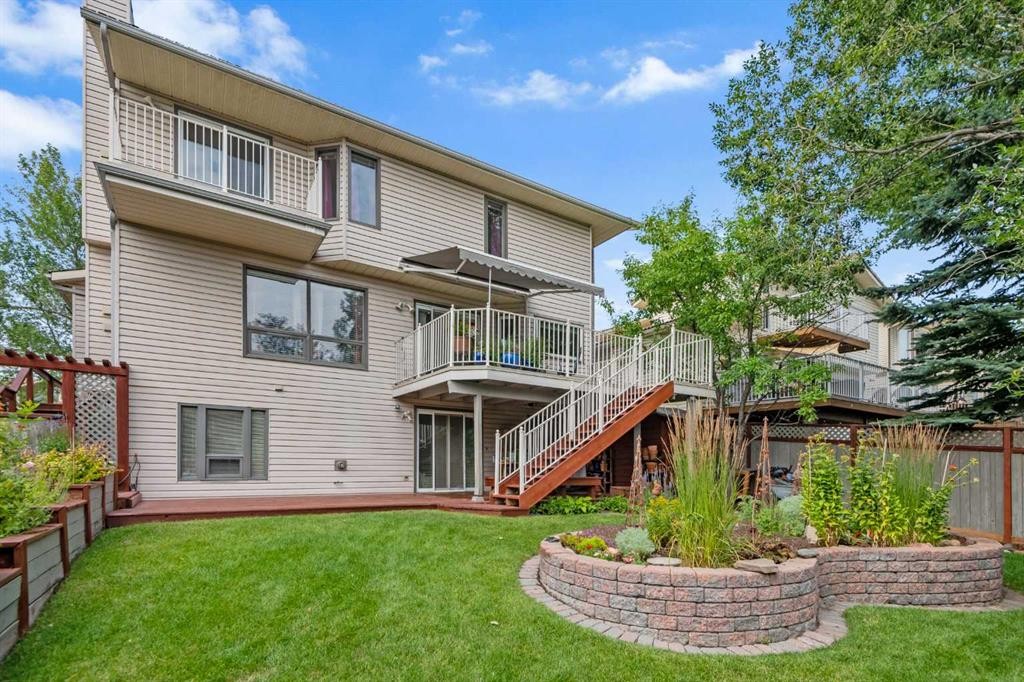 112 Hawkford Crescent Nw, Calgary, AB - Outdoor With Balcony With Exterior