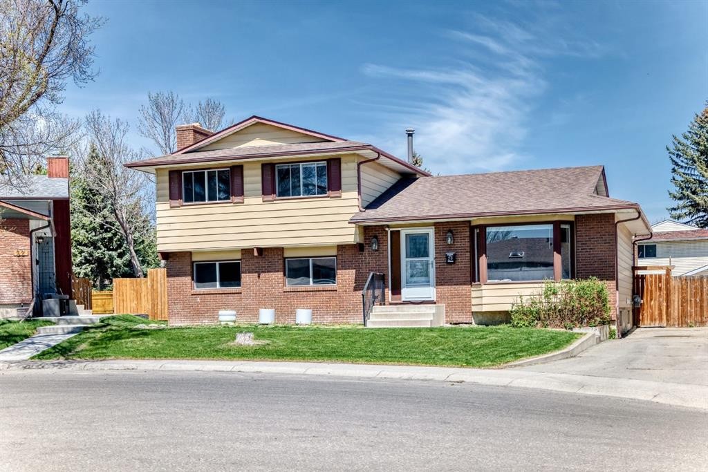 28 Rundlelawn Place Ne, Calgary, AB
