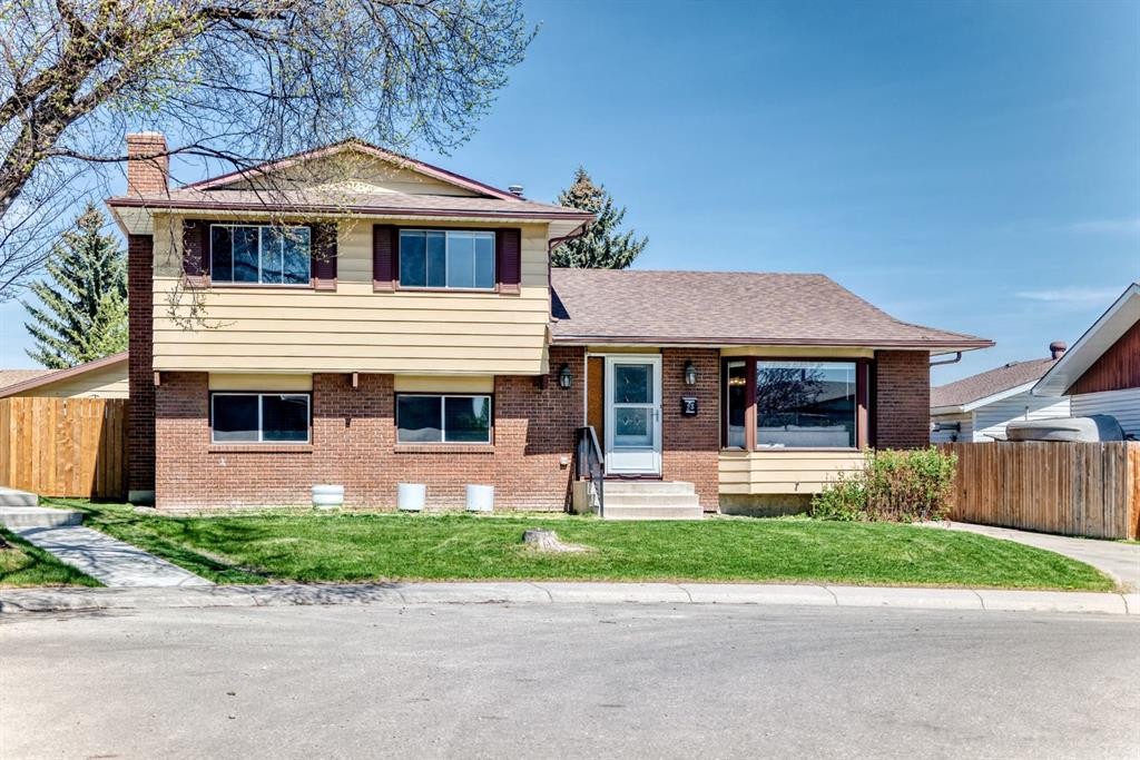 28 Rundlelawn Place Ne, Calgary, AB