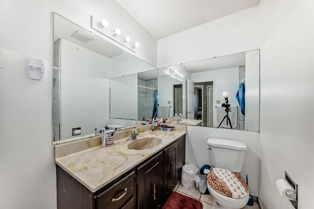 28 Rundlelawn Place Ne, Calgary, AB