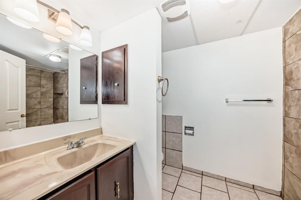 28 Rundlelawn Place Ne, Calgary, AB