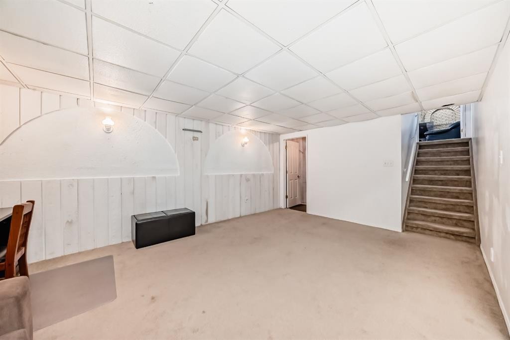 28 Rundlelawn Place Ne, Calgary, AB