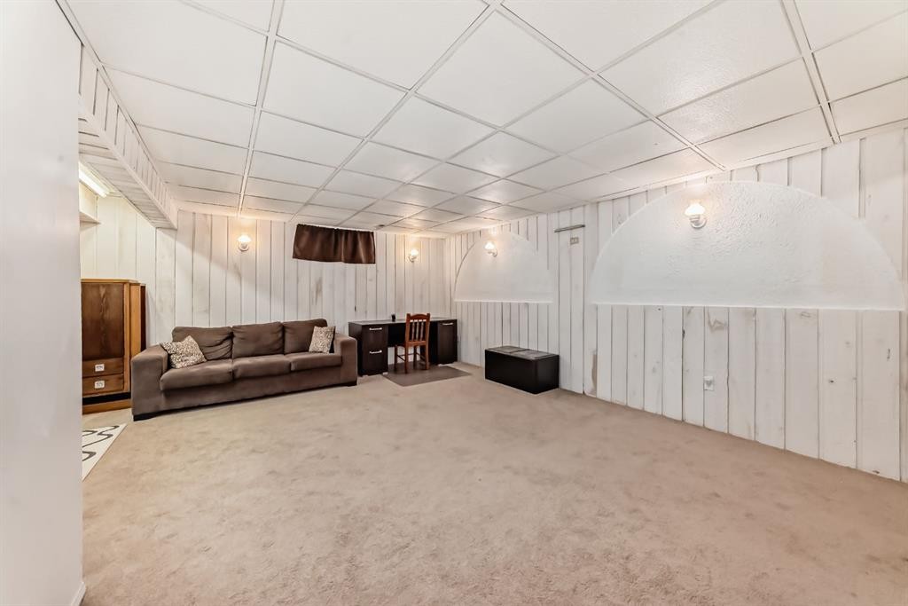 28 Rundlelawn Place Ne, Calgary, AB