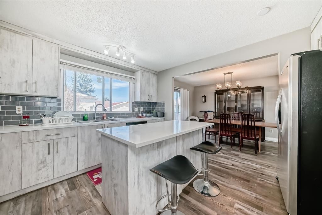 28 Rundlelawn Place Ne, Calgary, AB