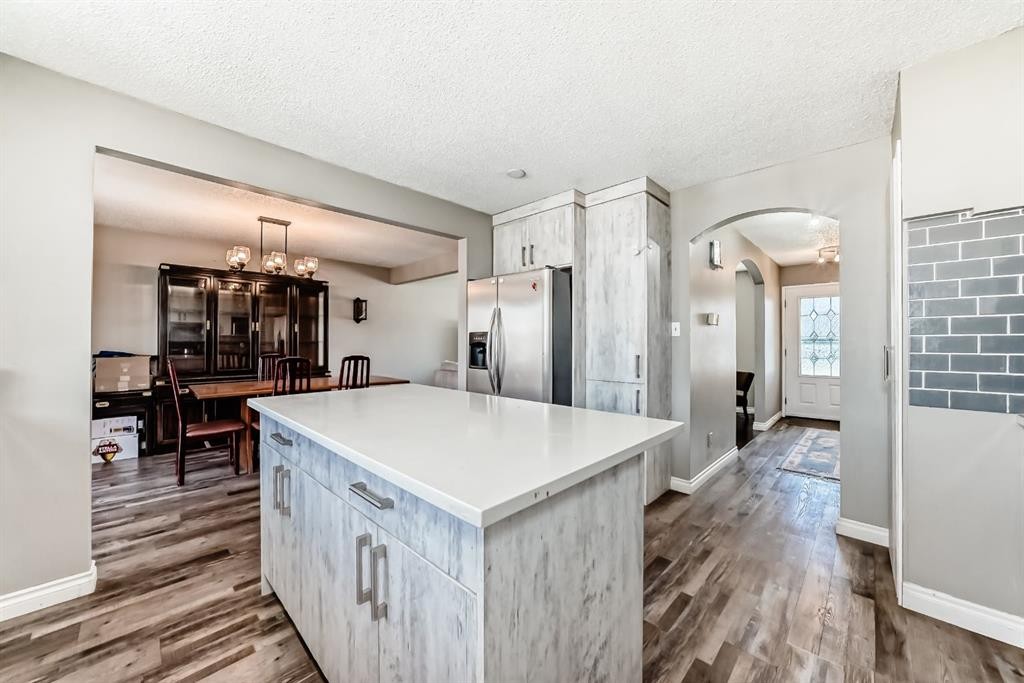 28 Rundlelawn Place Ne, Calgary, AB