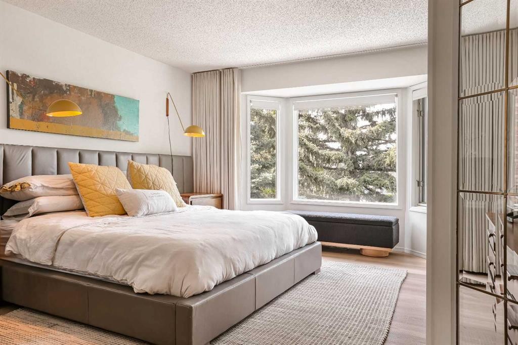 344 Canterville Drive Sw, Calgary, AB