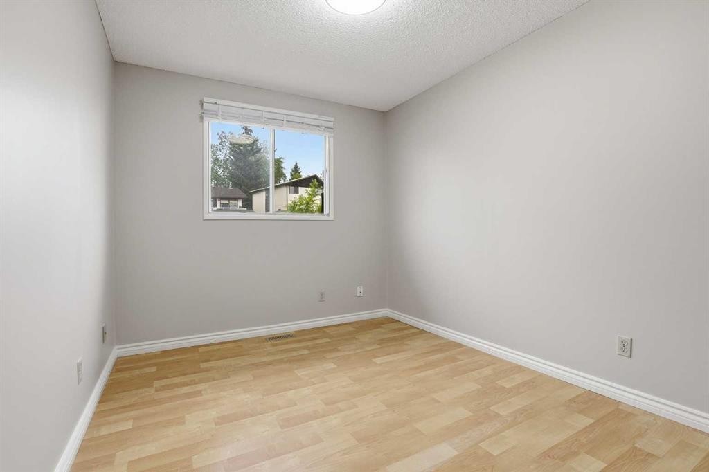 84 Ranchero Rise Nw, Calgary, AB