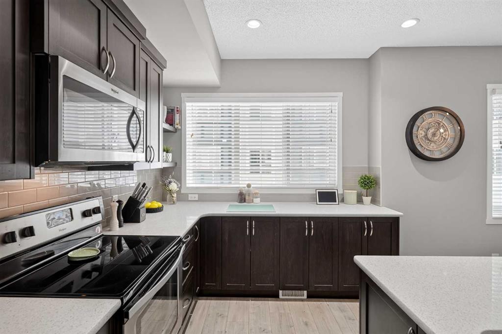 412 Nolanlake Villas Nw, Calgary, AB - Indoor Photo Showing Kitchen