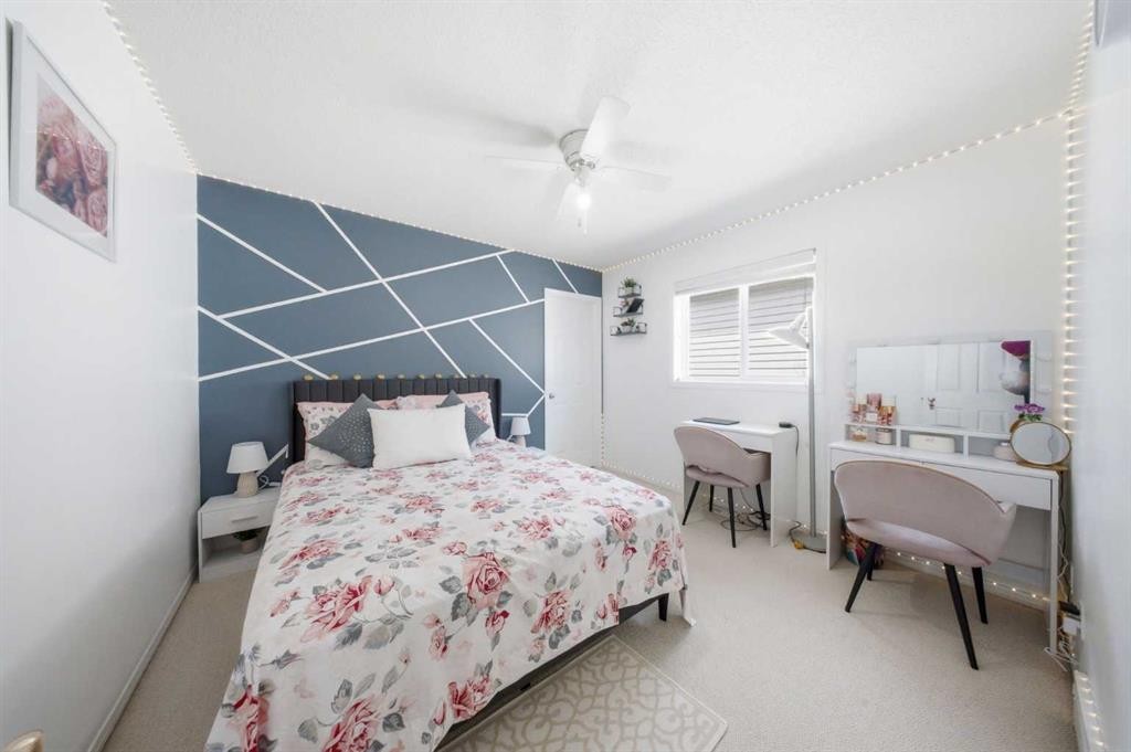 19 Martha'S Meadow Close, Calgary, AB - Indoor Photo Showing Bedroom
