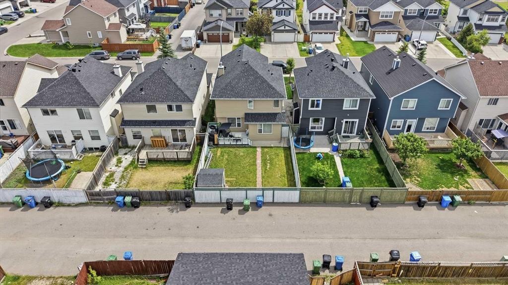 19 Martha'S Meadow Close, Calgary, AB - Outdoor