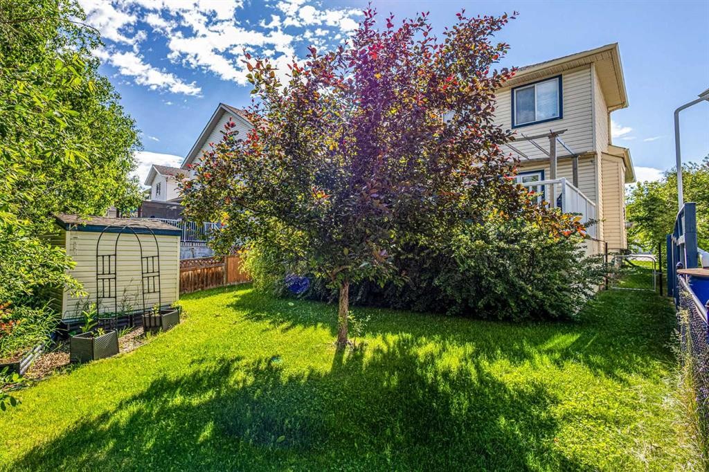 136 Douglas Glen Heath Se, Calgary, AB - Outdoor