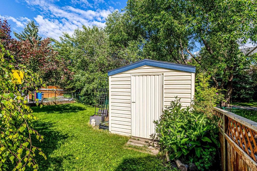 136 Douglas Glen Heath Se, Calgary, AB - Outdoor