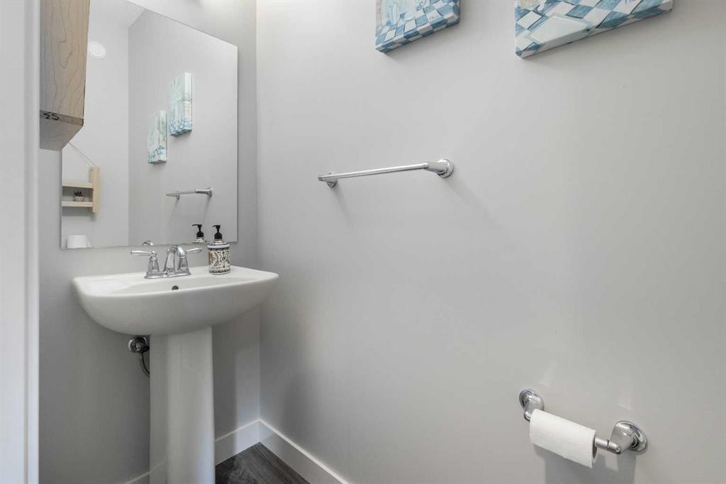 47 Lucas Terrace Nw, Calgary, AB