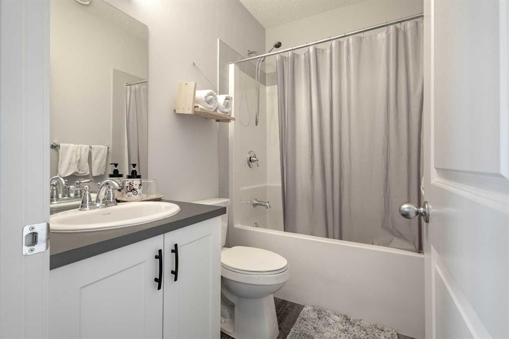 47 Lucas Terrace Nw, Calgary, AB