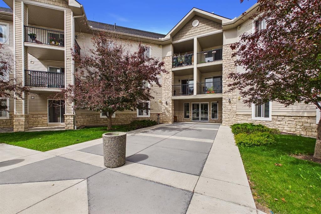 2305-2371 Eversyde Avenue Sw, Calgary, AB - Outdoor With Balcony With Facade